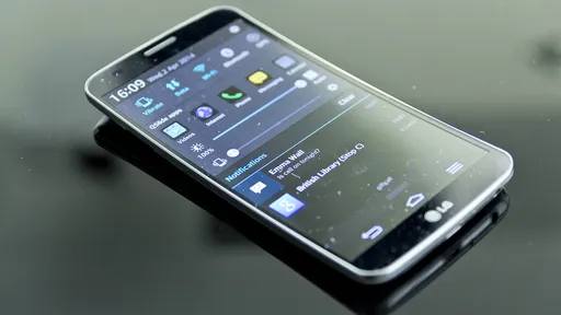 LG apresenta G Flex 2 com Snapdragon 810 e controle por gestos