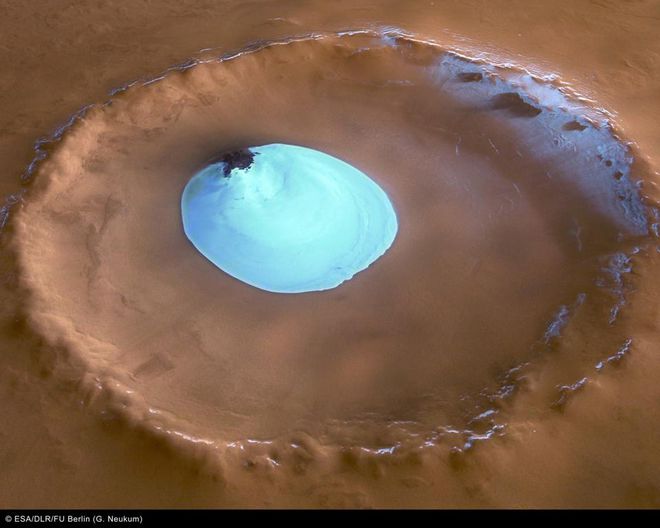 Lago sazonal congelado em Marte (Imagem: ESA/DLR/FU BERLIN (G. NEUKUM)