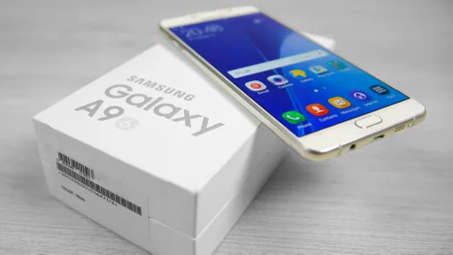 Samsung traz Galaxy A9 ao Brasil com bateria potente