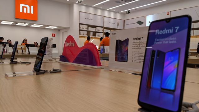 CEO da Xiaomi promete lançar 10 smartphones 5G da marca em 2020