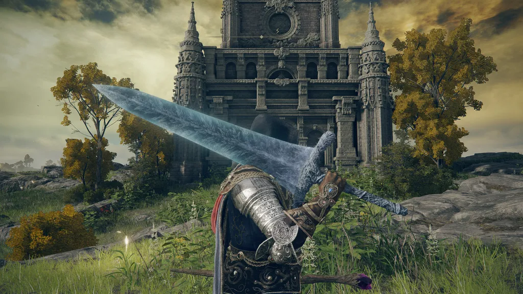A espada adquirida durante as missões da história de Ranni teve melhorias significativas. (Imagem: Reprodução/FromSoftware)