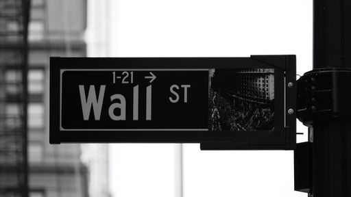 Google deleta mais de 100 mil críticas ao app de trade Robinhood na Play Store