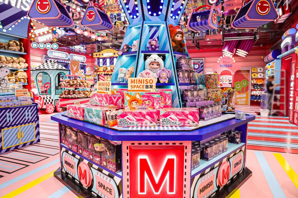 Wakuku em loja da Miniso