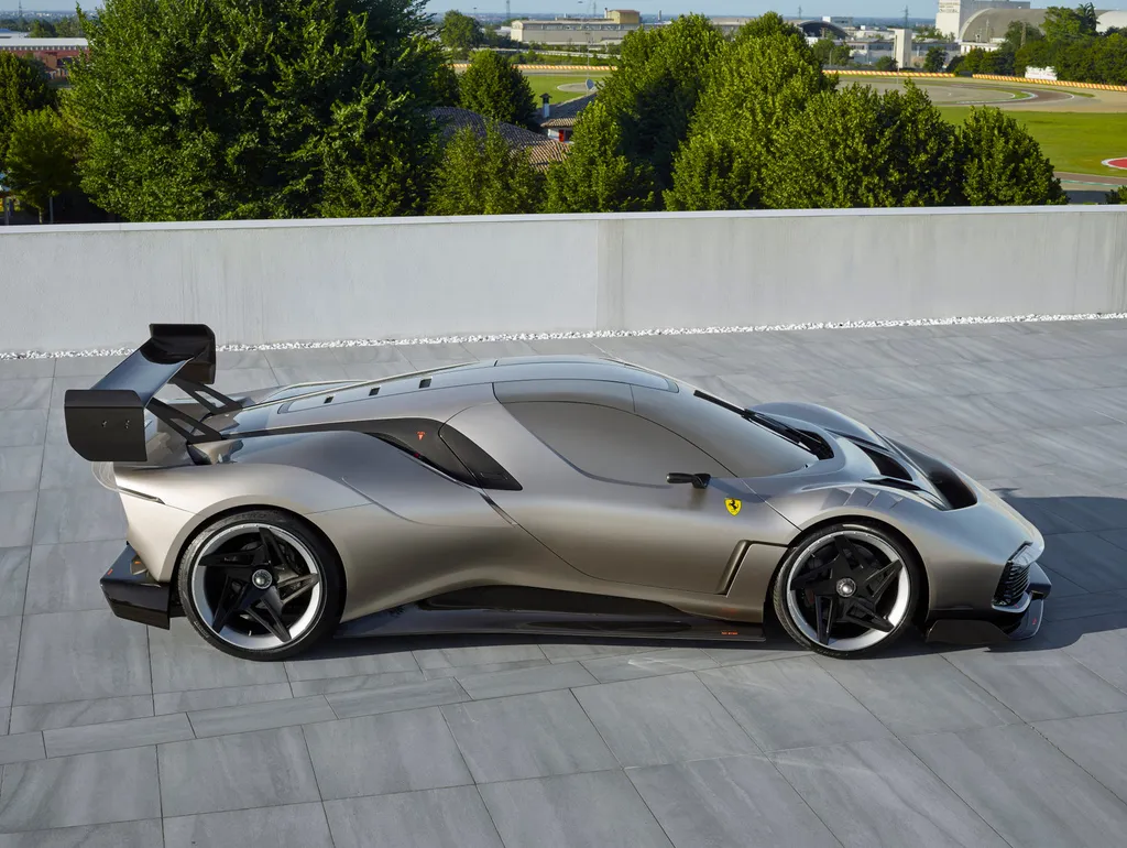 Baseado no 488 GT3 Evo 2020, modelo da Ferrari foi feito sob encomenda (Imagem: Divulgação/Ferrari)