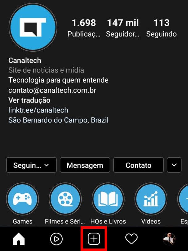Abra o app do Instagram e clique no ícone "+" no centro do menu inferior (Captura de tela: Matheus Bigogno)