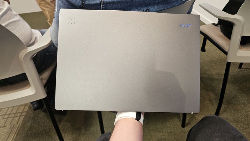 Acer Swift 14 AI Tampa