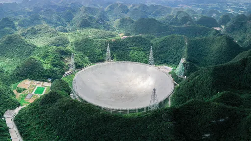 China inicia operações oficiais com o maior radiotelescópio do mundo