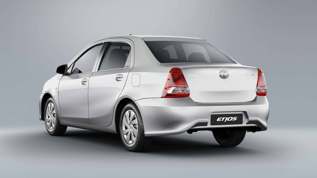 Etios visto por trás
