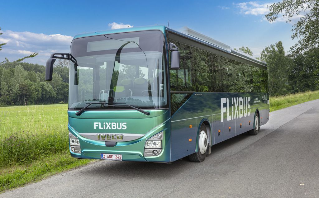 Ônibus movido a biogás da FlixBus: pegada sustentável e preços agressivos em sua chegada ao Brasil (Imagem: Divulgação / Flexmobility)