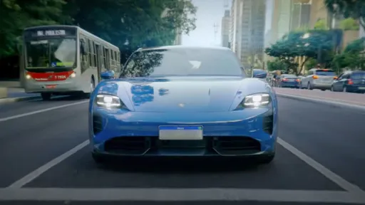 Gran Turismo 7 coloca carros icônicos para correr em São Paulo