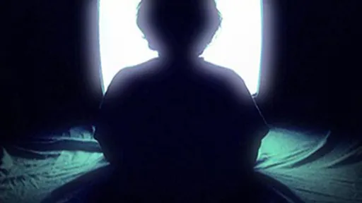 Assistir TV até tarde da noite pode estar associado à depressão
