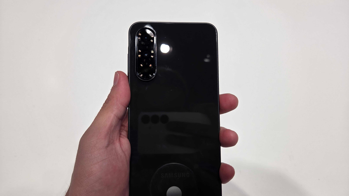 Galaxy A37 está a caminho e já apareceu em testes; saiba o que esperar