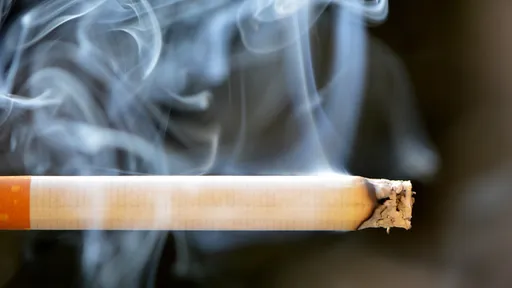 Você fuma? Cigarro pode piorar significativamente quadros de COVID-19