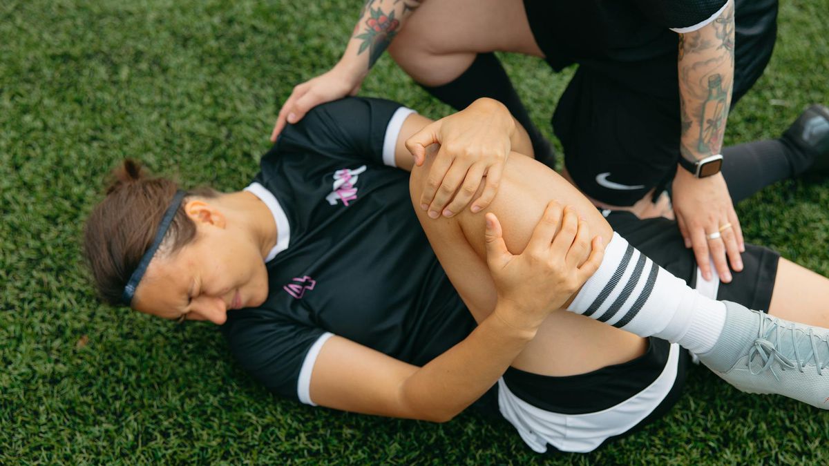 5 lesões mais comuns em jogadores de futebol profissionais ou de fim de semana