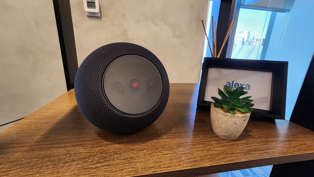 Amazon lança novo Echo Studio no Brasil com som de cinema e design