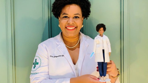 Barbie biomédica! Dra. que sequenciou DNA do coronavírus ganha homenagem