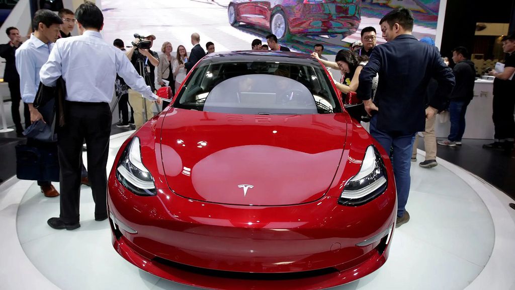 Tesla adia expansões de fábricas nos Estados Unidos e Xangai