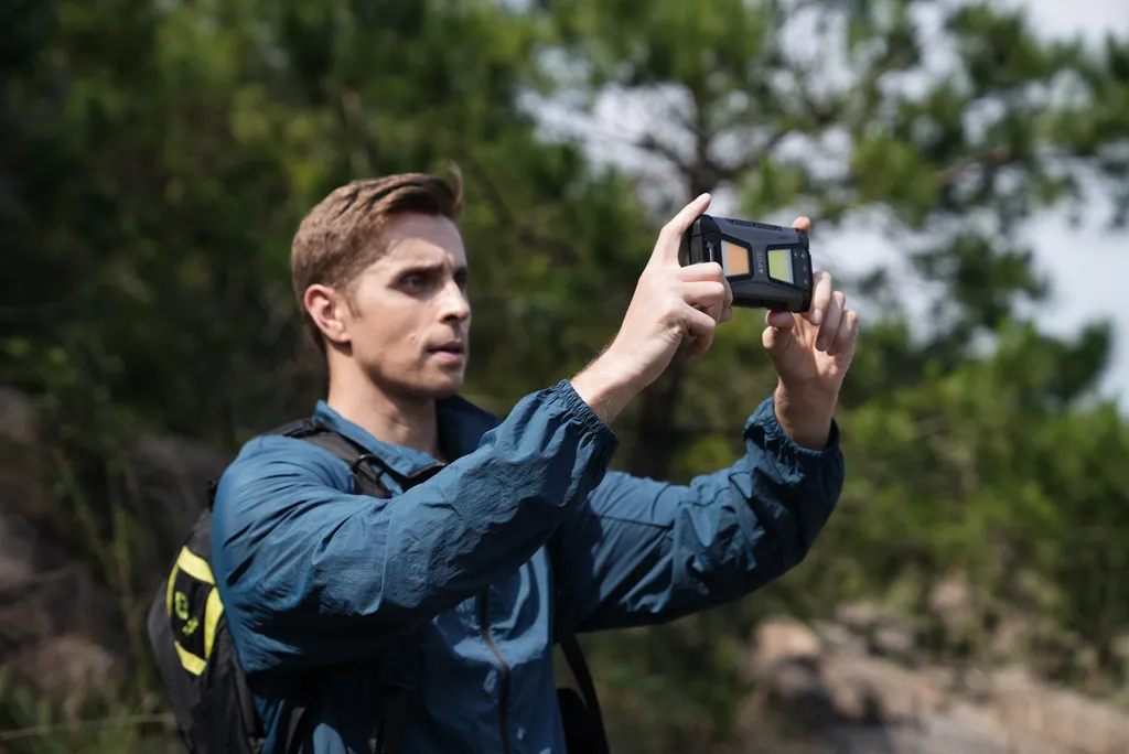 Aparelho é voltado para aventureiros que buscam um smartphone durável com recursos exclusivos de alerta de emergência (Imagem: Reprodução/Unihertz)
