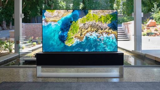 TV OLED enrolável da LG tem preço anunciado e custa o mesmo que um Porsche