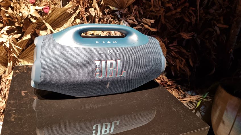 JBL Boombox 4