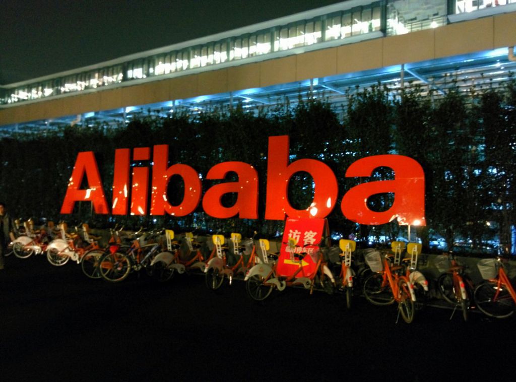 Alibaba promoveu o Singles Day em 11 de novembro: dia especial de liquidação supostamente rendeu US$ 30,8 bilhões em vendas