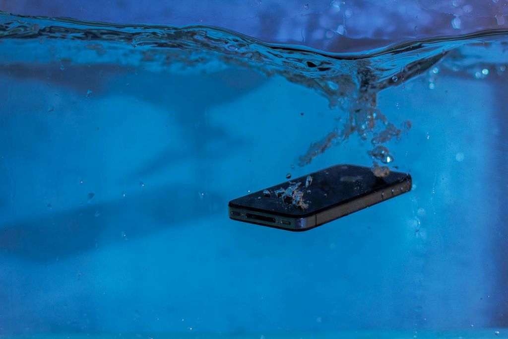 iPhone dentro da água
