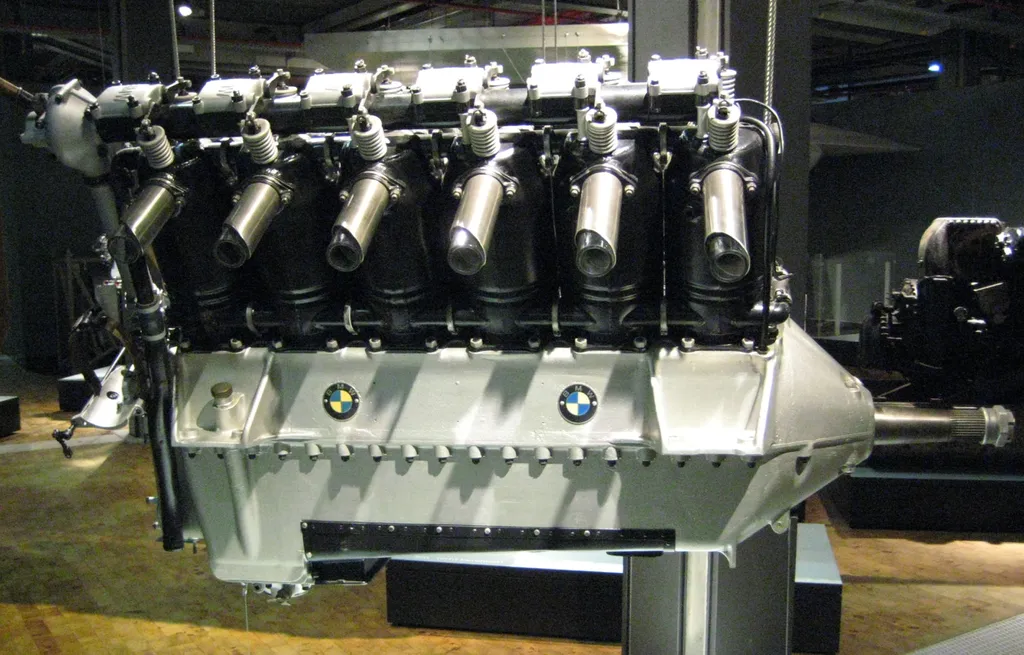 O primeiro motor da BMW foi de avião (Imagem: Divulgação/ Creative Commons Wikimedia)