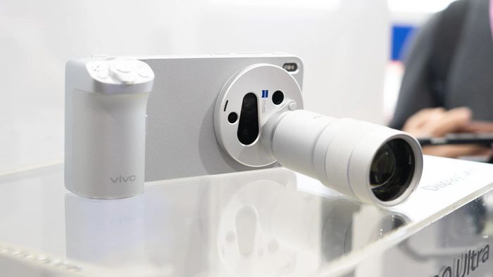 Celular modular que "vira câmera" tem detalhes de fotografia revelados