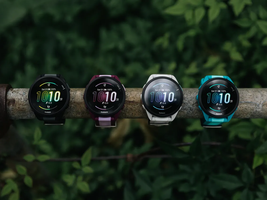 Linha Garmin Forerunner 165 chega com monitoramento avançado de