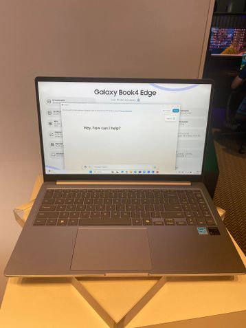 Samsung Galaxy Book4 Edge