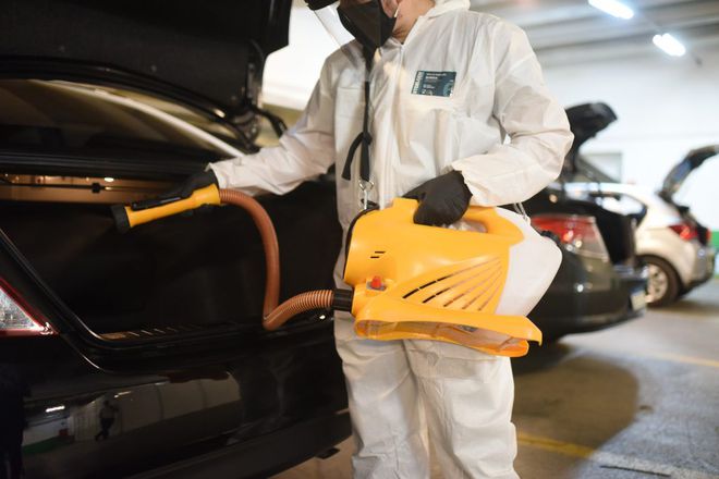 A solução de desinfecção usada nos carros é a mesma utilizada em UTIs (Foto: divulgação)