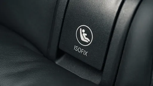 Cadeirinha no carro | O que é e como funciona o ISOFIX?