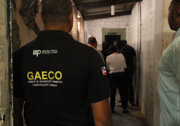 Operação Dirty Web prende 12 pessoas por práticas de pedofilia na Bahia
