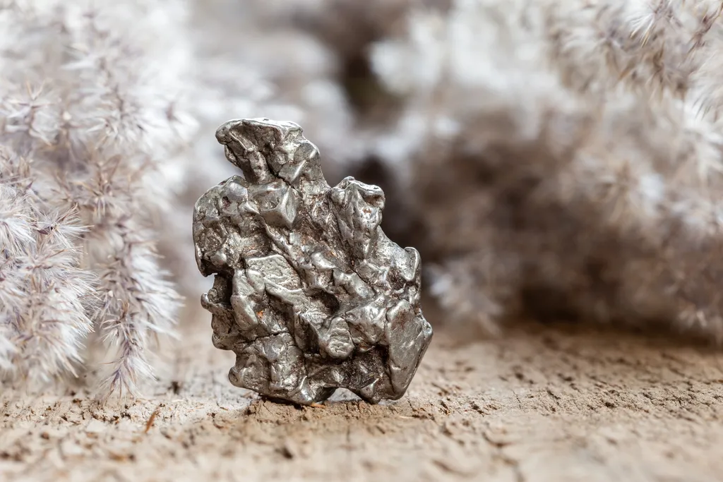 Pedras incomuns podem ser meteoritos — ou não (imagem: Portoprens/Envato)