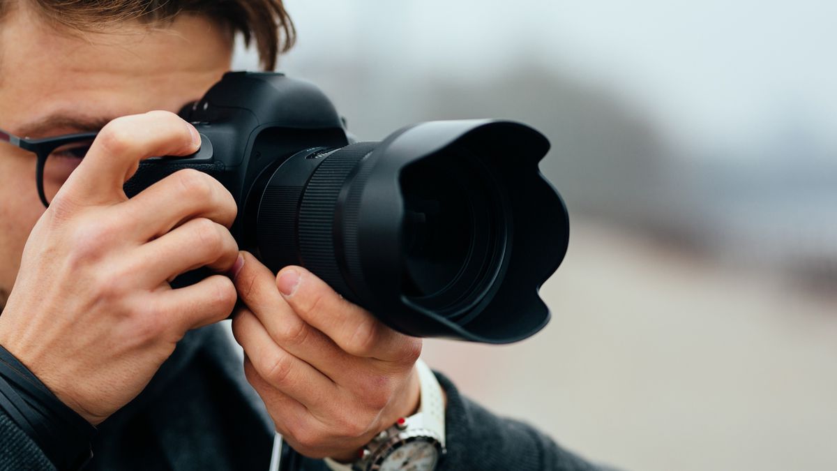 Fotógrafos que usam IA atingem maior equilíbrio entre trabalho e vida pessoal