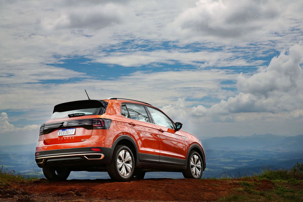 Volkswagen T-Cross visto por trás