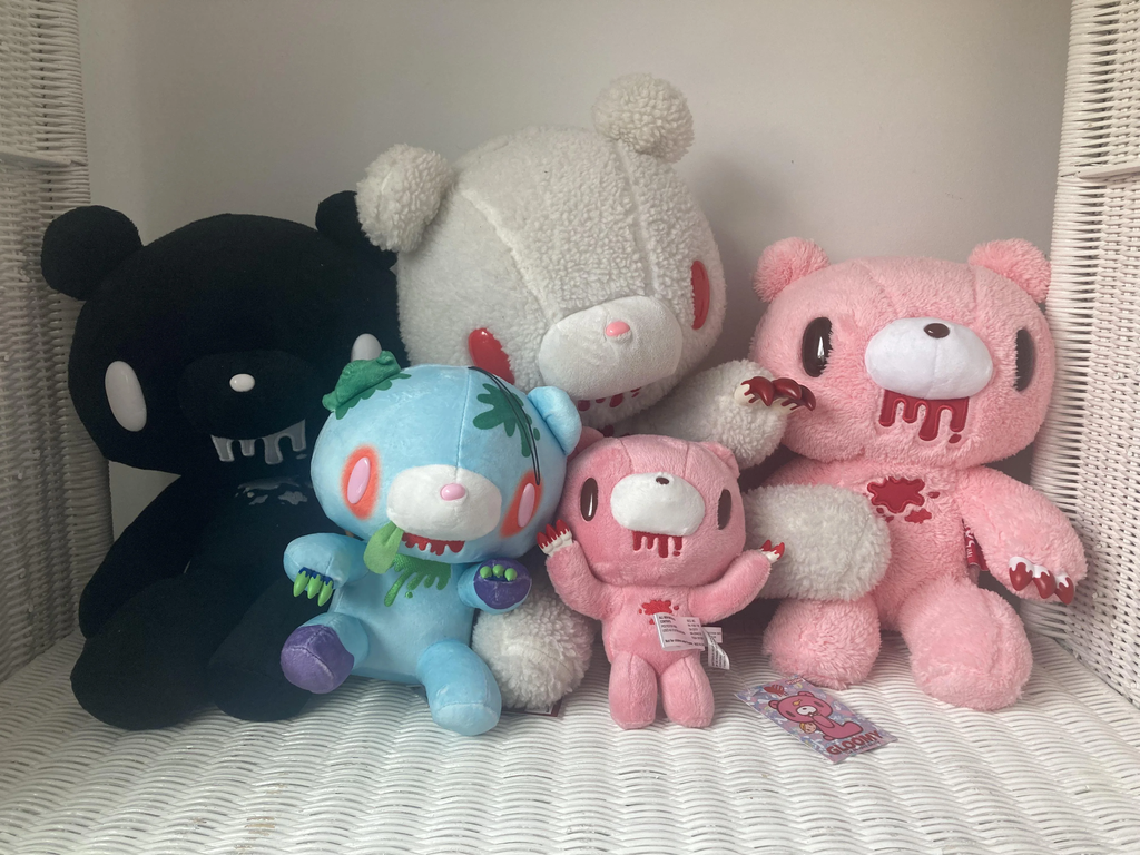 Os Gloomy Bears unem o fofo e o sombrio, com sangue e ursinhos unidos (Imagem: Soy Nut/Reddit/Reprodução)