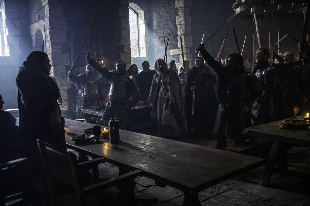 Jon Snow sendo coroado como o Rei do Norte (Imagem: HBO)