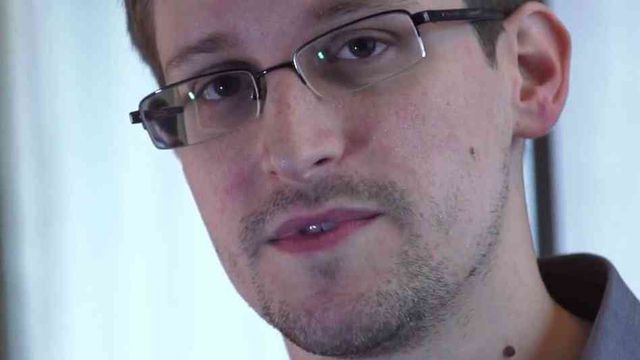 Edward Snowden receberá asilo temporário na Rússia, informa advogado