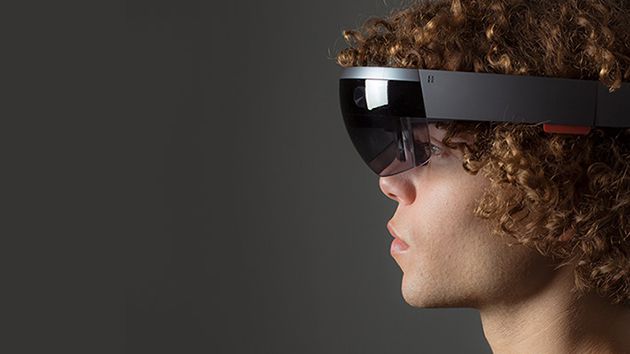 Nova versão do HoloLens deve chegar em 2019