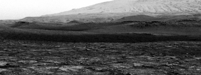 Redemoinho de poeira registrado pelo rover Curisoity na cratera Gale (Imagem: Reprodução/NASA/JPL-Caltech/SSI)