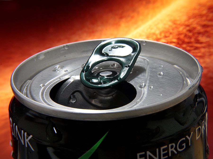 Beber energ&eacute;tico faz bem ou mal? Entenda! - Canaltech