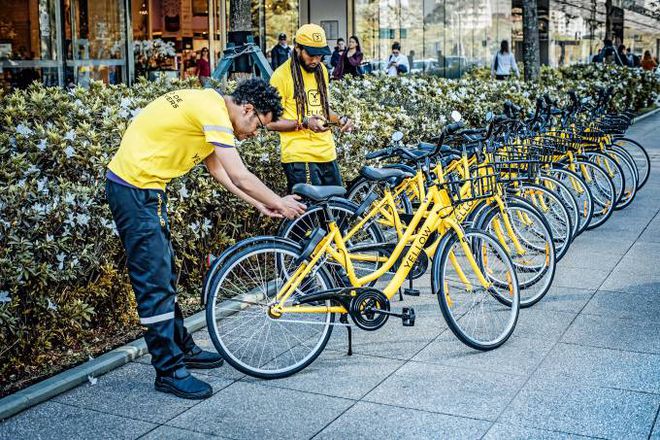 Yellow Bike agora terá multa para quem estacionar bicicletas fora da área delimitada de atuação (Foto: Alexandre Battibugli/VejaSP)
