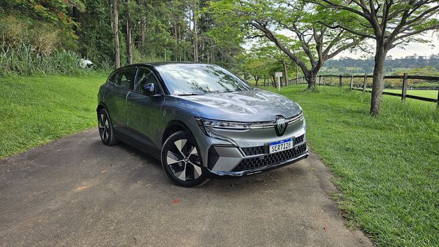 Review Renault Megane E-Tech | Rival de peso contra os chineses