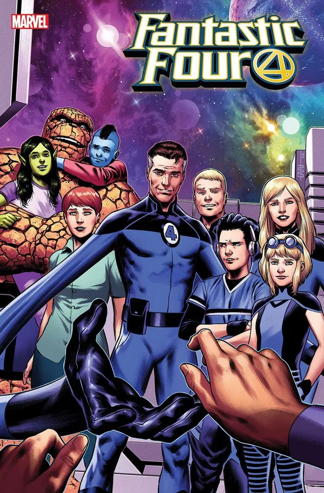 Capa de Fantastic Four nº 46 com a mão da irmã de Reed Richards (Imagem: Reprodução/Marvel)