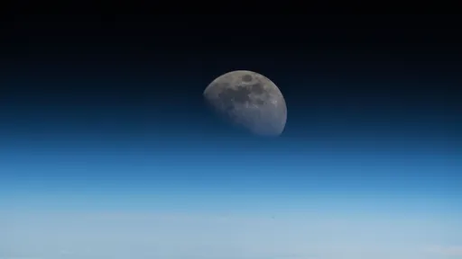 A Lua é mais antiga do que imaginávamos, aponta estudo