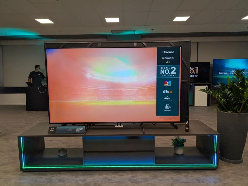 Hisense Q6N
