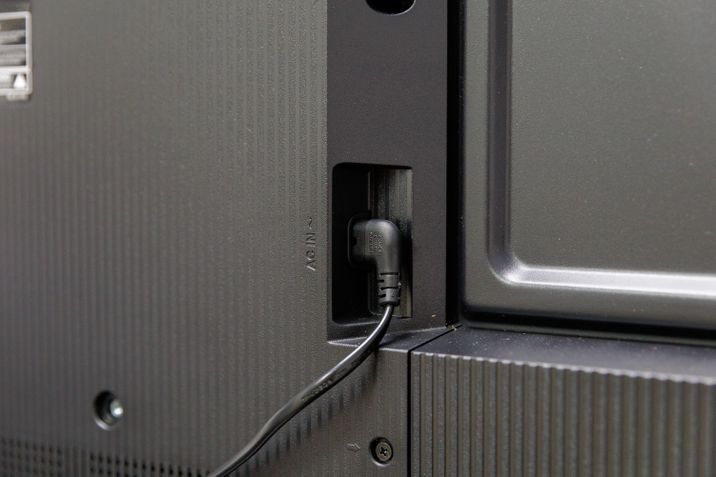 TCL C645