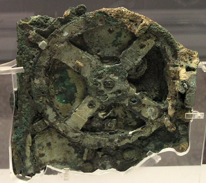 A Máquina de Anticítera, um dos achados mais famosos do sítio arqueológico submarino (Imagem: Marsyas/CC-BY-2.5)