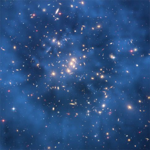 Imagem de um "anel de matéria escura" feita pelo telescópio Hubble (Imagem: Reprodução/NASA, ESA, M.J. Jee (John Hopkins University)